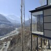 Отель Stunning Cliff-edge 2-bedroom Chalet in Karimabad, фото 1