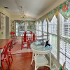 Отель Historic Grape Arbor House < 2 Blocks to Main St, фото 6