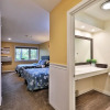 Отель The Grande Suite at Killington: Sleeps 10 Guests, Close To Mountain!, фото 7