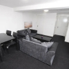 Отель Outstanding 6 bedroom house, фото 2
