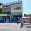 Отель OYO Life 91670 Mannsur Homestay Syariah, фото 1