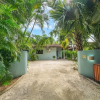 Отель Tropical Retreat - Private Pool, Steps To Beach 2 Bedroom Villa by RedAwning, фото 1