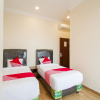 Отель OYO 3316 Adam Malik Guesthouse Near Stasiun Medan, фото 1