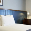 Отель Cocked Hat Hotel by Greene Kings Inns, фото 3