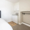 Отель Host Stay Clifton Studio 3, фото 4