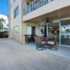 Отель Menehune Shores #209 2 Bedroom Condo by Redawning, фото 25