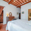 Отель Vintage Holiday Home in Montepulciano With Heating, фото 5