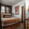 Отель Lift Lodge 102 3 Bedroom Condo by RedAwning, фото 17