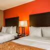 Отель Comfort Suites At WestGate Mall, фото 6