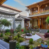 Отель Shaxi Half Homestay, фото 1