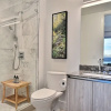 Отель Huge & Newly Constructed 5br/5ba -private Hot Tub! 5 Bedroom Condo by RedAwning, фото 11
