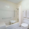 Отель Castle Inn & Suites, фото 12