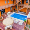Отель Hummingbird Suites Master King Room 3-2, фото 8