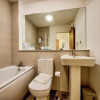 Отель Large Two Bedroom Flat 10 min Bus Ride to Centre, фото 6