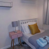 Отель Remarkable 3-bed House in Leeds, фото 7