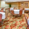 Отель Holiday Inn Express & Suites Bloomington, an IHG Hotel, фото 12