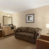 Отель Travelodge Suites Dartmouth, фото 6