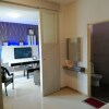 Отель Lawang Suite 1 Bedroom Corner Apartment, фото 11