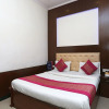 Отель OYO 6264 near Main Bazar, фото 6