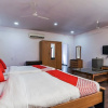 Отель OYO 16633 Green City Club House, фото 4
