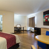Отель Red Roof Inn Houston - Westchase, фото 11