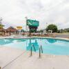 Отель Quality Inn And Suites Dollywood, фото 16