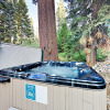 Отель The Love Nest: Tahoe City Home by RedAwning, фото 16