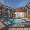 Отель Tahoe City Condo for 8 Slopes Beach Town by Sierra Getaways, фото 12