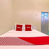 Отель OYO 92884 Agustha Homestay, фото 6