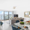 Отель A7 Masts - Striking beachside apartment with beautiful sea views, private balcony and secure parking, фото 50