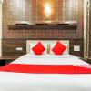 Отель OYO 8759 Hotel Adore Palace в Мумбаи