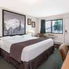 Отель Super 8 by Wyndham Kelowna BC, фото 4