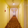 Отель Home Inn Urumqi Hualing Road, фото 2