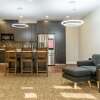 Отель Quality Inn Sunshine Suites, фото 16