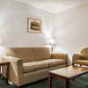 Отель Econo Lodge Inn & Suites Fort Jackson Area, фото 3