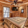 Отель Arrowhead Lodge - New Listing! 4 Bedroom Cabin by Redawning, фото 7