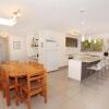 Отель 35 Santa Monica Avenue Coolum Beach, Pet Friendly, Linen Included, фото 10