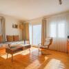 Отель Cozy 1br Apt Recently Renovated in City Centre, фото 3