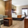 Отель Comfort Suites Florence - Cincinnati South, фото 11