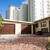 Отель Loddeys Beach House, фото 1