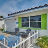 Отель Colorful, Pet-friendly Home Near Ormond Beach, фото 1