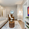 Отель QuickStay - Breathtaking 3-Bedroom in the Heart of Downtown, фото 5