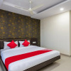 Отель Maple Blue By OYO Rooms, фото 3