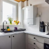 Отель The Vauxhall Bolthole - Elegant and Bright 2bdr Flat, фото 12