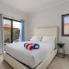 Отель NEW Modern 2 Bedroom Townhome Gold Coast, фото 4