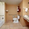 Отель Hampton Inn & Suites Huntersville, фото 8
