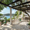 Отель Beach Front Vacation Home, Private Beach, Boat Rental, фото 14