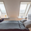Отель Sanders Boulevard - Cute 2-bdr Apt By the Canal, фото 5