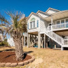 Отель Smart Pelican by Oak Island Accommodations, фото 21