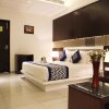 Отель Oyo Premium TDI Mall Fatehabad Road, фото 1